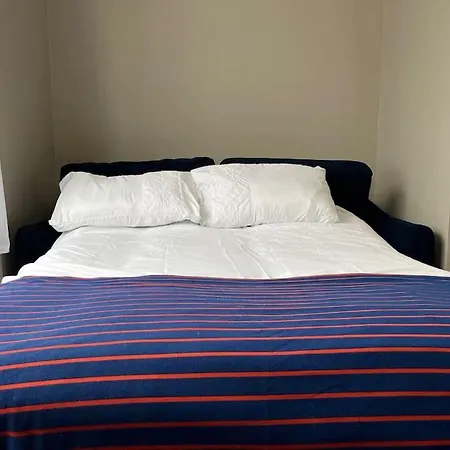 A Beautiful Ground-Floor Flat. Appartement
